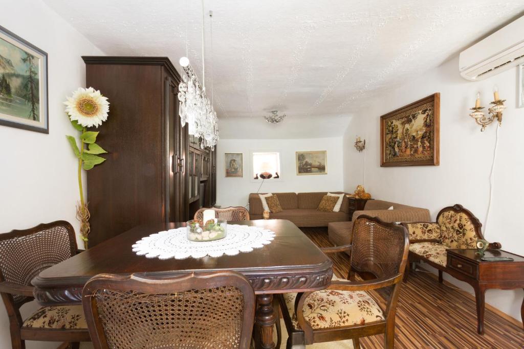 Appartement Varos *