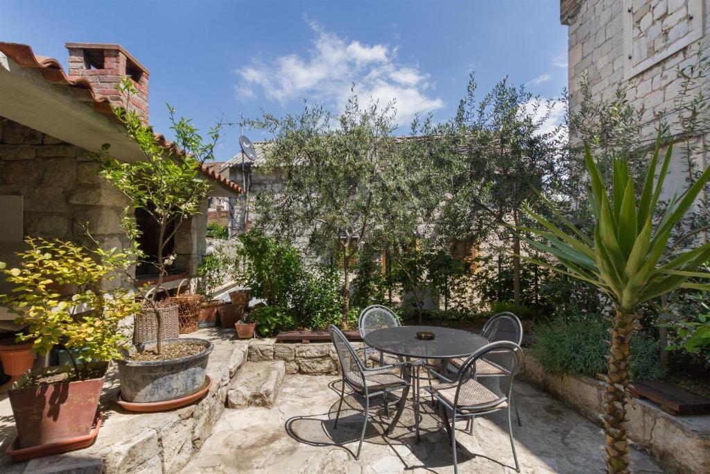Varos Appartement *